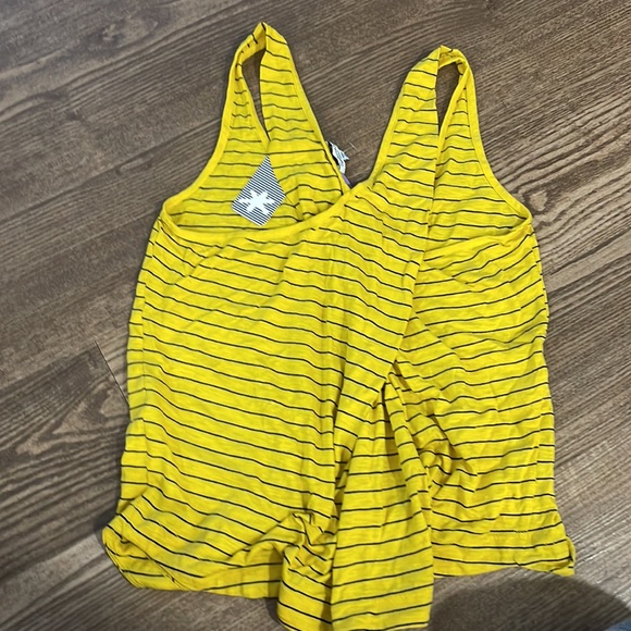 Splendid twist back tank brand new with tags - Picture 3 of 3